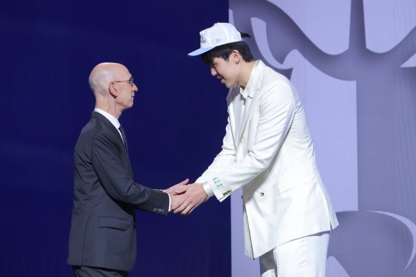 杨汉森被选为第16位！袁芳：别人乐观与否并不重要。来吧，年轻