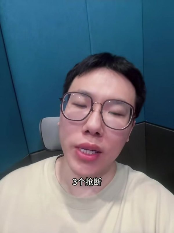 🤔孔祥宇：弗拉格首秀顶住了对峙  压力&打得算是出色