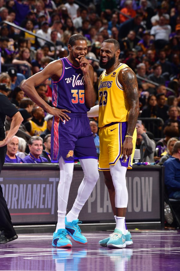 NBA历史收入榜：老詹超5亿创记录   杜库紧随其后 乔治力压威少浓眉