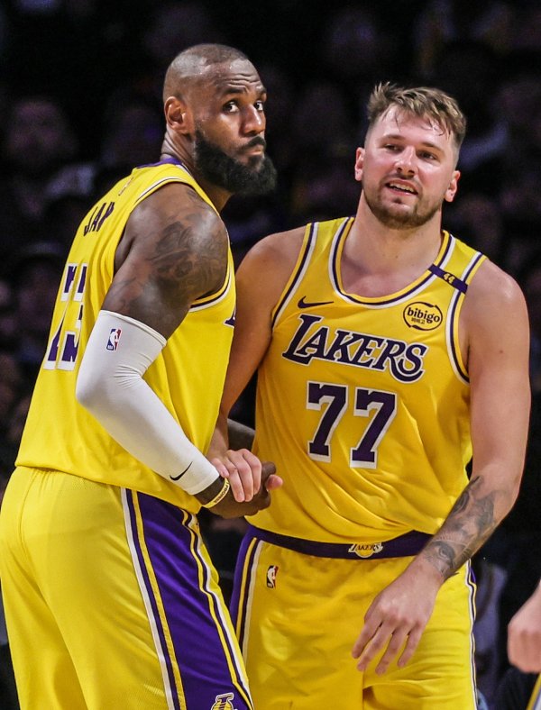 NBA高管：湖人有望打入分区总决赛   他们引入艾顿和斯玛特