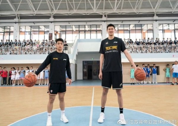 篮球赛  理想  进课堂！江苏队走进丹阳市吕叔湘中学和丹北实