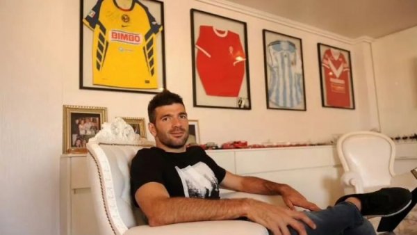 “烧烤不仅是烹饪，更是对某人的惦念”