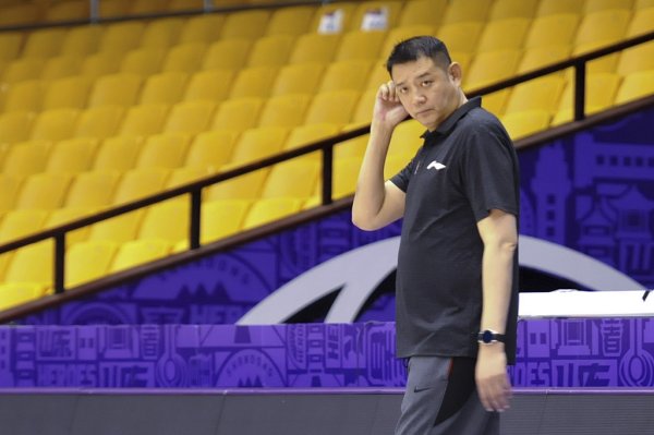 不教条！巩晓彬：想对年轻球员说 珍惜机会 勇敢走出去 为国争