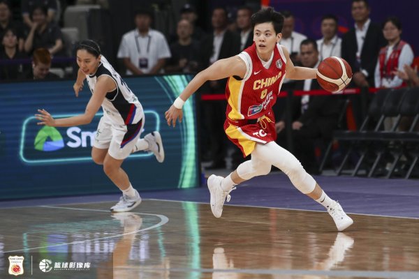 杨舒予：亚洲杯最终的结果比较遗憾 未来会继续脚踏实地刻苦练习