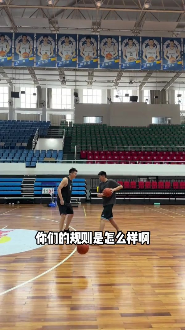 孙悦与王磊单挑：假期也不闲着！带你们欢乐一下～祝大家双节快乐