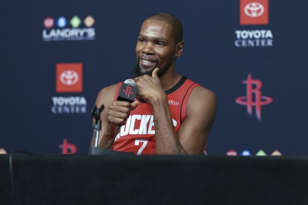 欢迎来到NBA！KD狂喷5号秀贝利：你个菜鸟搁这儿BB啥？一