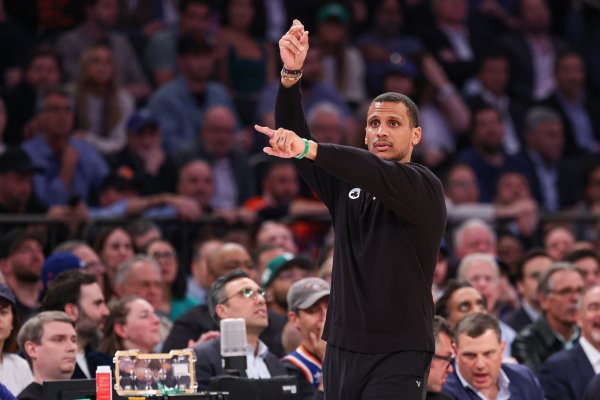 马祖拉：要利用好阵形    优势 希望球队打得更快更具运动活