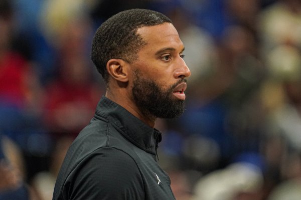 黄蜂主帅：先发在防卫  端奠定了好基调 传送球  运转很棒这