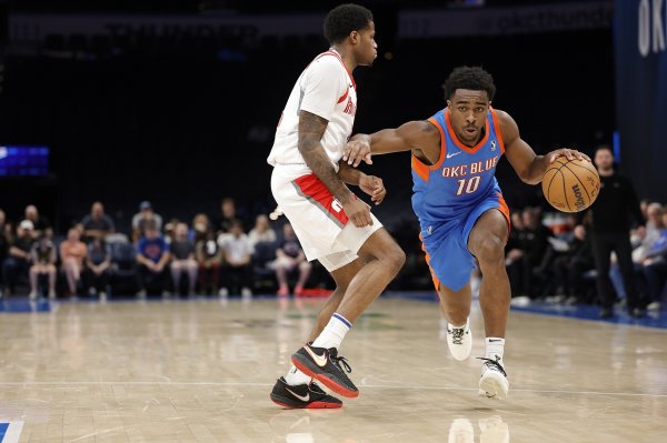 继续征战进步  联盟？队记：雷霆裁掉了刚刚签下的前场球员卡梅