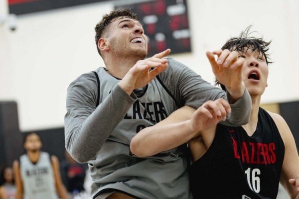 队媒：开拓者可尝试用杨瀚森和克林根组双塔 这样更有统治力