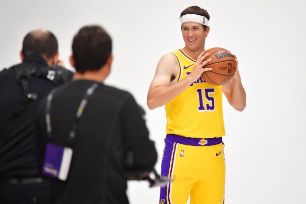 帕金斯：詹姆斯缺阵时里夫斯场均28分 本赛季他能成明星赛