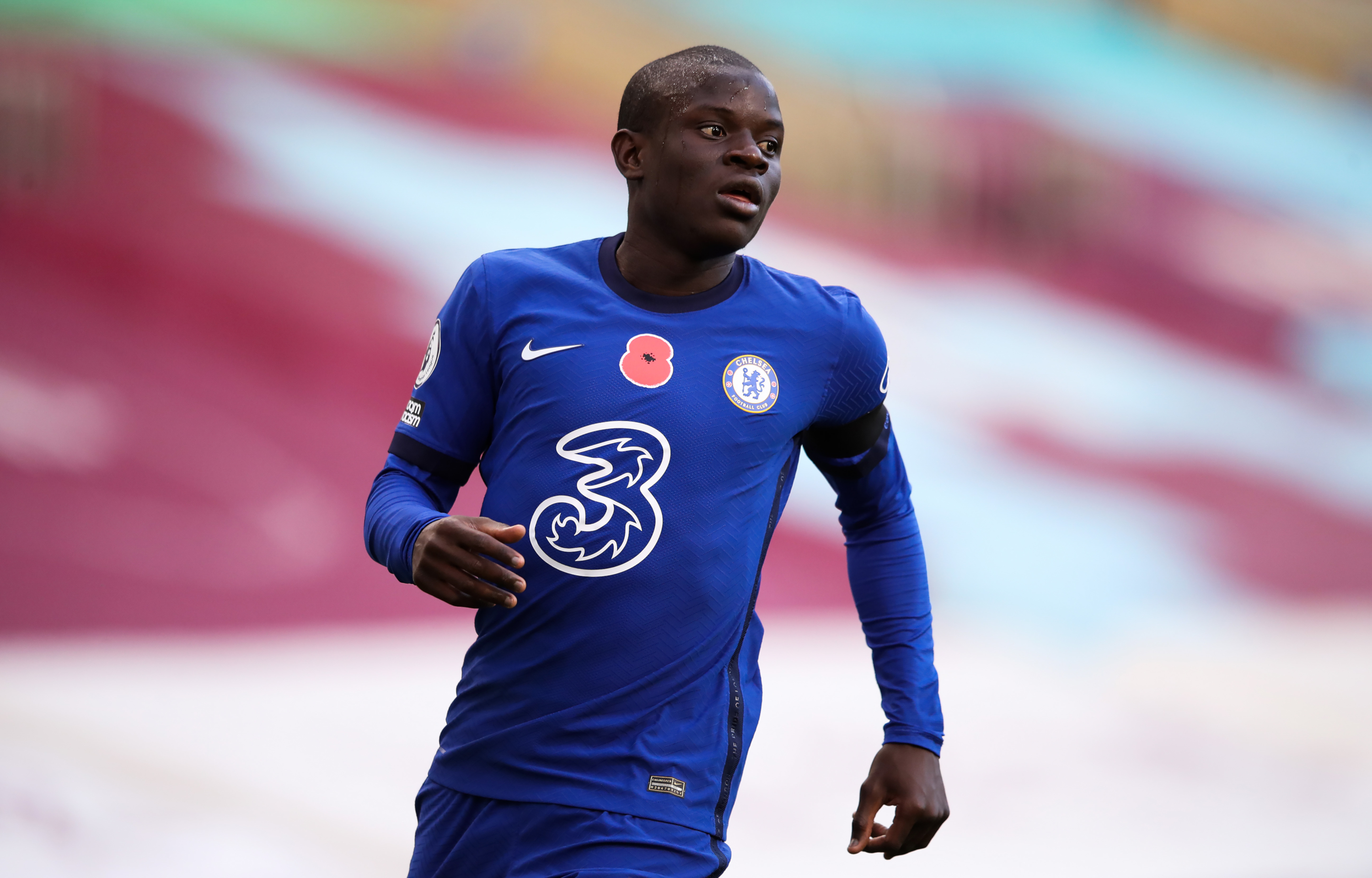 杀红了眼！里夫斯冲破  吸引包夹外传 拉拉维亚不犹豫三分再中